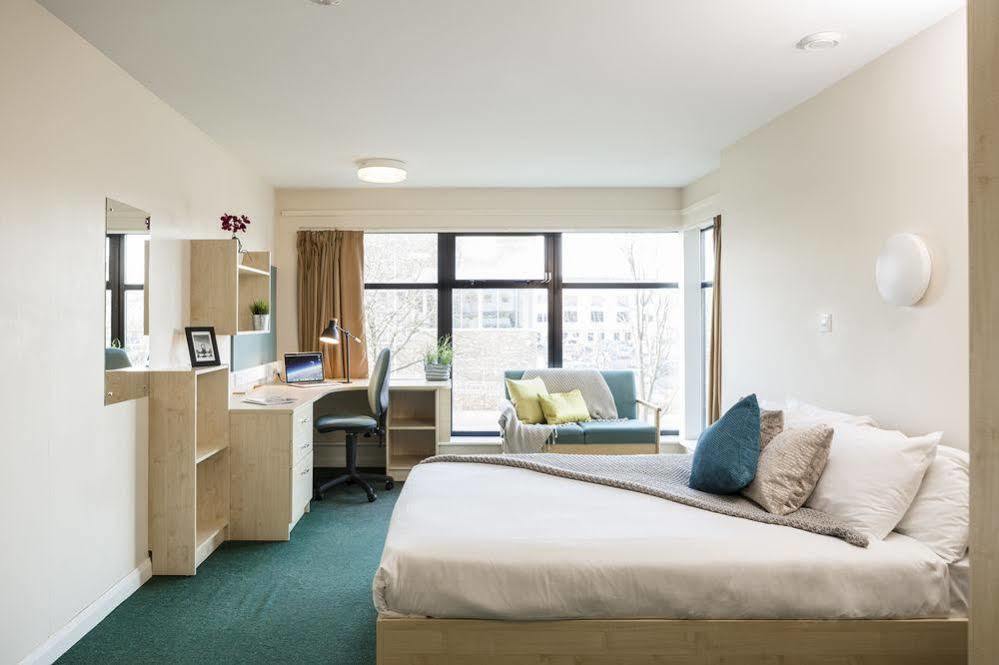 Newport Student Village 외부 사진