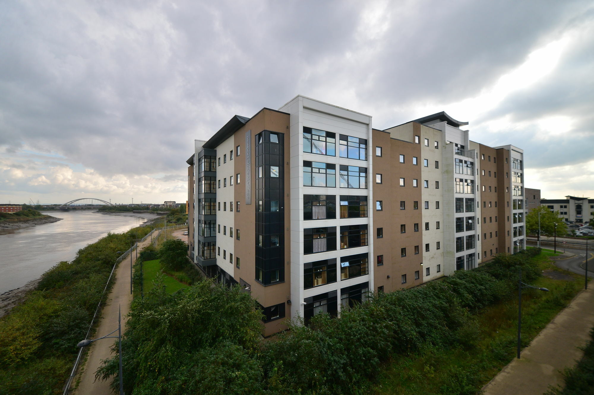 Newport Student Village 외부 사진
